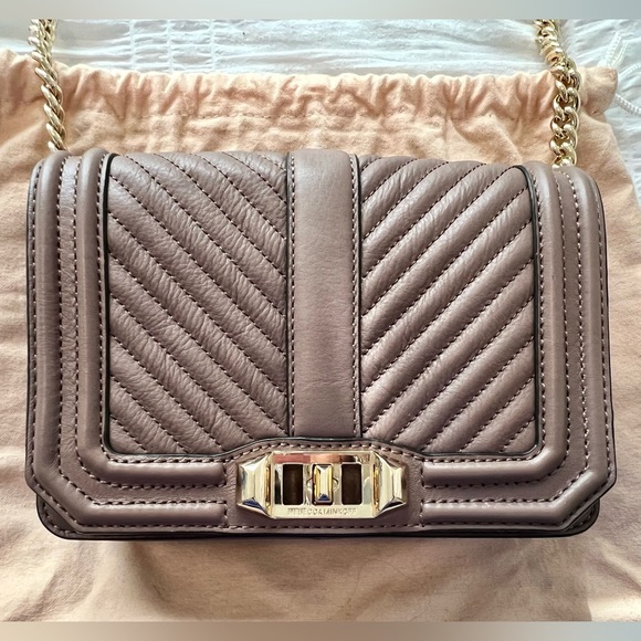 Rebecca Minkoff Handbags - EUC Rebecca Minkoff Chevron Quilted Small Love Crossbody